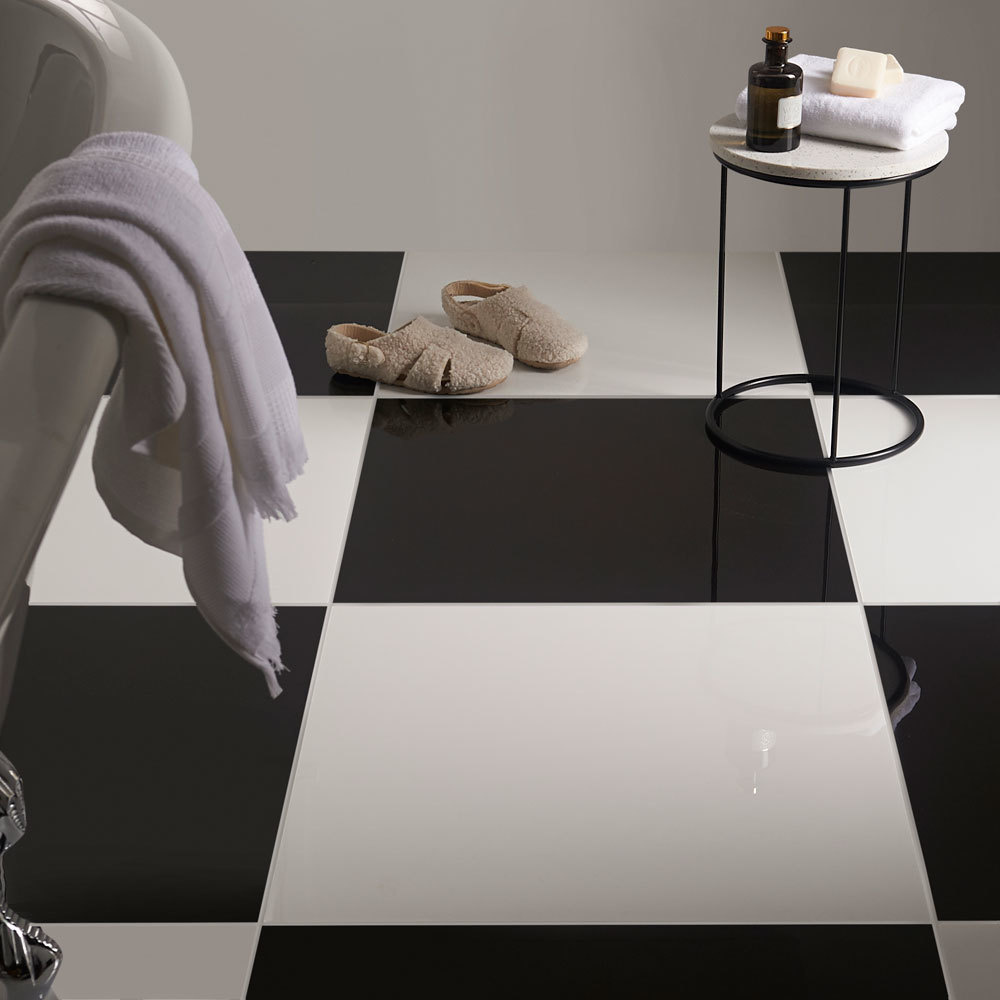 Pavimento porcelânico polido branco 60 x 60 cm